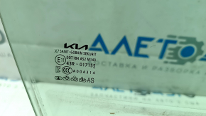Kia EV6 22-24 front right door glass, triplex