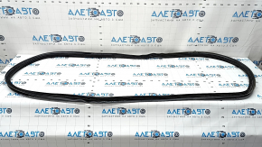 Mercedes GLC 20-22 tailgate seal scratches