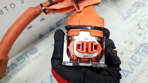 High-voltage cable to the Toyota Venza 21 battery - through the entire body