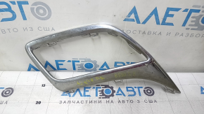 Right muffler frame for VW Tiguan 18-21, chrome, scratches, broken mount