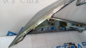 Right muffler frame for VW Tiguan 18-21, chrome, scratches, broken mount
