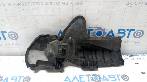 Right radiator deflector for Toyota Prius V 15-17