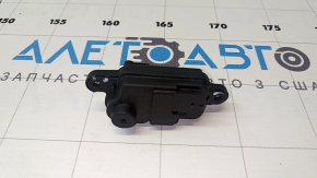 VW Jetta 19-24 4-pin fuel door lock