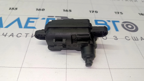 VW Jetta 19-24 4-pin fuel door lock