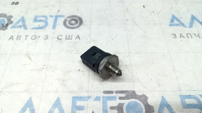 Fuel pressure sensor Audi A4 B9 17-25 on the fuel rail