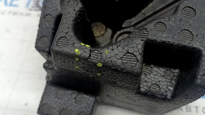 The tool tray for the VW Tiguan 18-22 is torn and dented.