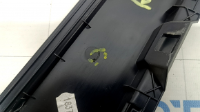 Right rear side door trim for VW Tiguan 18-24, gloss black, broken guides, broken mount, scratches
