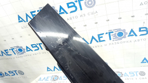 VW Tiguan 18-20 front left side door trim, gloss black, broken guide, scratches, glue