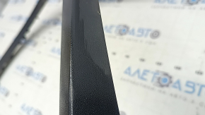 Rear right fender arch trim for VW Tiguan 18-24 R-Line, structure, broken fasteners, broken fastener, scratches