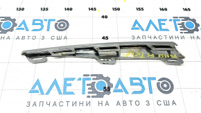 Left fog light frame molding, lower, VW Tiguan 18-21, chrome, R-Line, crack in mount, sand