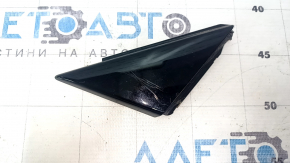 Triangle plug for the front right door of an Audi A4 B9 17-25, glossy black, scratches