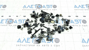 Incomplete bumper-hood hardware for VW Tiguan 18-24