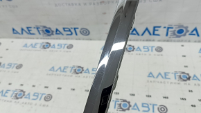 Rear bumper center molding for VW Tiguan 18-24, chrome, scratches, broken fasteners