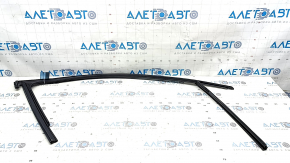 Front left glass seal with molding for Audi A4 B9 17-25 chrome, torn
