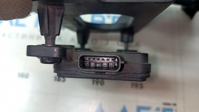 Kia EV6 22-24 radar cruise control with bracket, missing element, cracks