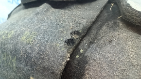 The rear right fender liner of a Mercedes W167 GLE 350 450 20-24 has torn fasteners.
