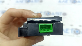 Volvo XC90 16-23 SIM card reader