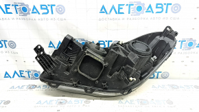 Ford Escape MK3 17-19 right front headlight, halogen, light, scratches, polishable, sand
