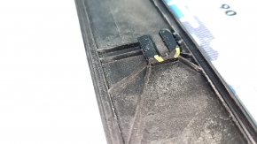 Hyundai Tucson 16-21 lower front right door trim cracks in the fasteners