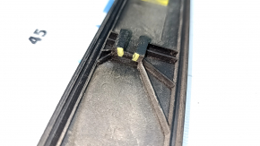 Hyundai Tucson 16-21 lower front right door trim cracks in the fasteners