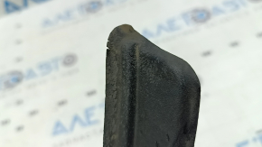 The inner tailgate closing button on a Ford Escape MK3 13-19 is worn out.