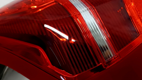 Volvo XC90 16-23 LED left outer fender light, crack in glass
