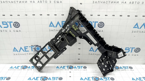 The rear bumper mount, left, Volvo XC90 16-19, is broken.