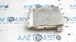Toyota Prius V 15-17 dashboard fuse box