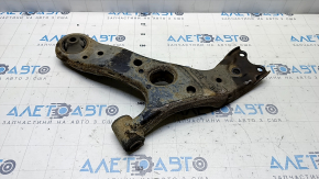 Lower front right control arm Toyota Prius V 12-17 rusty, cracked silent