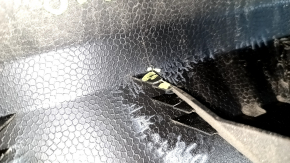 Ford Escape MK3 13-19 lower trunk door molding crack in the mount