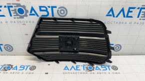 Right front bumper grille for Audi Q3 8U 16-17, for a solid bumper, for parking sensors