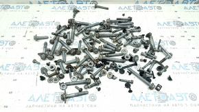 Audi Q7 16-25 rear suspension hardware, incomplete