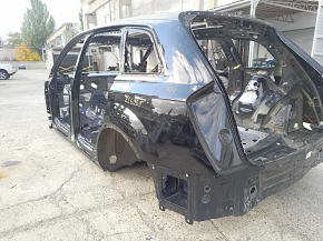 Quarter wing rear left Audi Q7 16-25 on the body, black