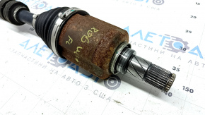 The front left half shaft of a Nissan Rogue 2021-21 2.5 AWD (us-built) has stripped threads.