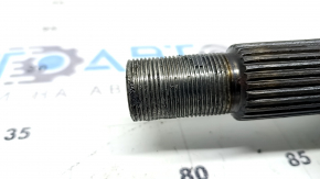 The front left half shaft of a Nissan Rogue 2021-21 2.5 AWD (us-built) has stripped threads.