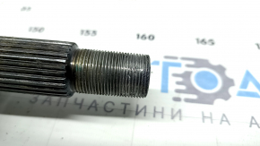 The front right half shaft of a 2021 Nissan Rogue 2.5 AWD (us-built) has stripped threads.