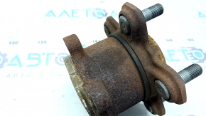 Rusty rear left hub on a 2014 Nissan Rogue AWD