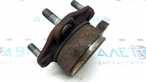 Rusty front right hub for a 2021-2024 Nissan Rogue