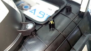 Shifter cover assembly with gear knob for Hyundai Tucson 19-21, black rubber with cup holders, scratches, needs cleaning