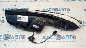The outer right fender light of the Kia EV6 22-24 LED is broken, on the spare part