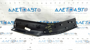 Jeep Grand Cherokee WL 22-25 black, scratched inner rear right door sill plate