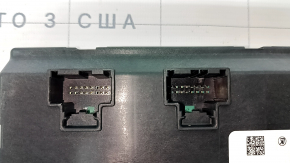 The driver's seat memory unit for the Jeep Grand Cherokee WL 21-23 has a broken mount.