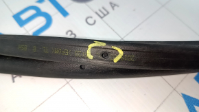 The front left door seal of a Hyundai Tucson 16-21 has torn fasteners.