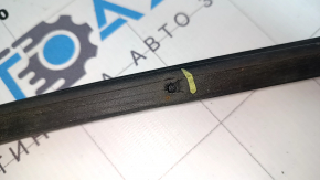 The front left door seal of a Hyundai Tucson 16-21 has torn fasteners.