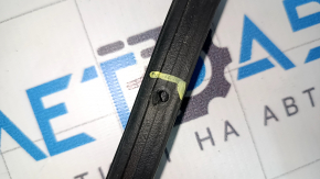 The front left door seal of a Hyundai Tucson 16-21 has torn fasteners.