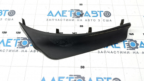 Right front bumper mudguard for Jeep Grand Cherokee WL 21-25 is dented and worn.
