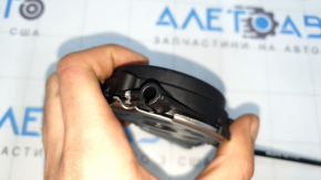The right 2nd row seat adjustment motor for a Tesla Model X 22-25 (7 seats) has a broken cable.