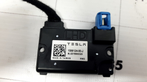 Tesla Model X 22-25 interior camera