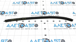 Rear right side door seal for Jeep Grand Cherokee WL 21-25 rear
