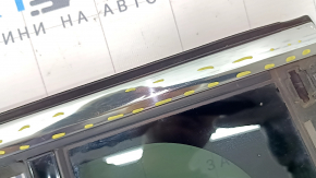 Triangle door glass with glass seal, rear left, Jeep Grand Cherokee WL 22-25, tinted with molding, chrome, scratches on chrome